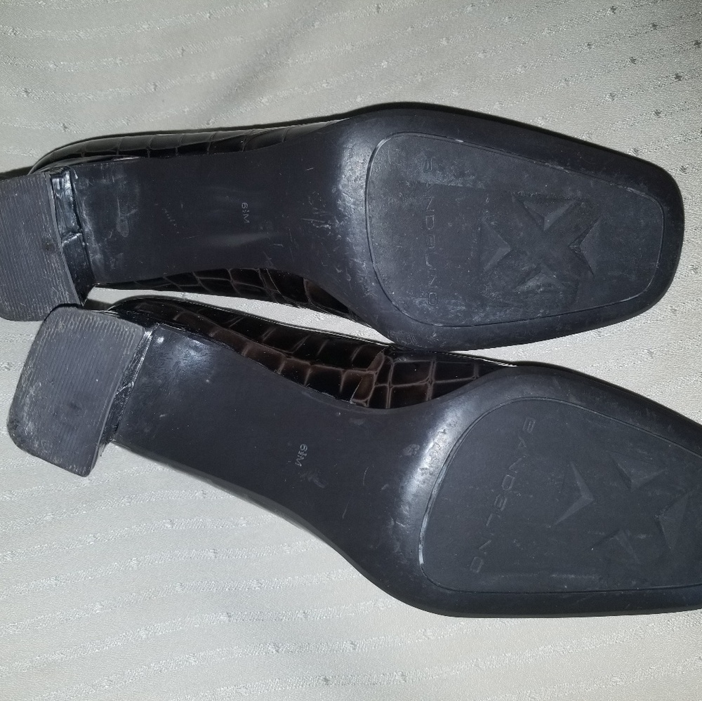 Shoes - Picture 4 of 4